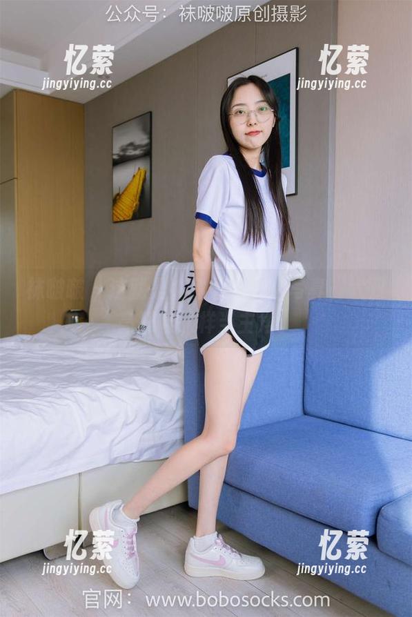 袜啵啵 - 这就是小甜豆：精选写真，六双高跟鞋照样当主角。