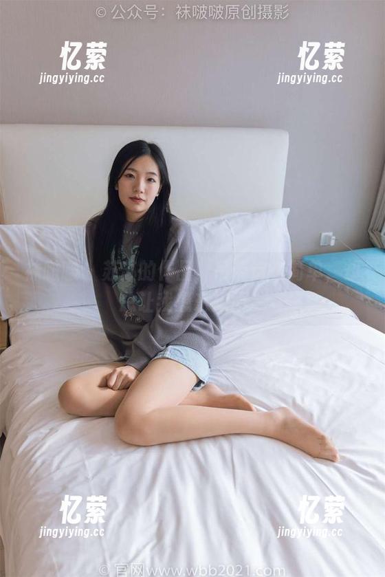 袜啵啵 - 苏苏的作品，吊带这么简单，却总让我想东想西。