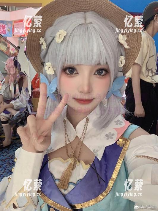 说实话，最新套图中的红色旗袍，许枳真的是美得不和身边人分享吗？