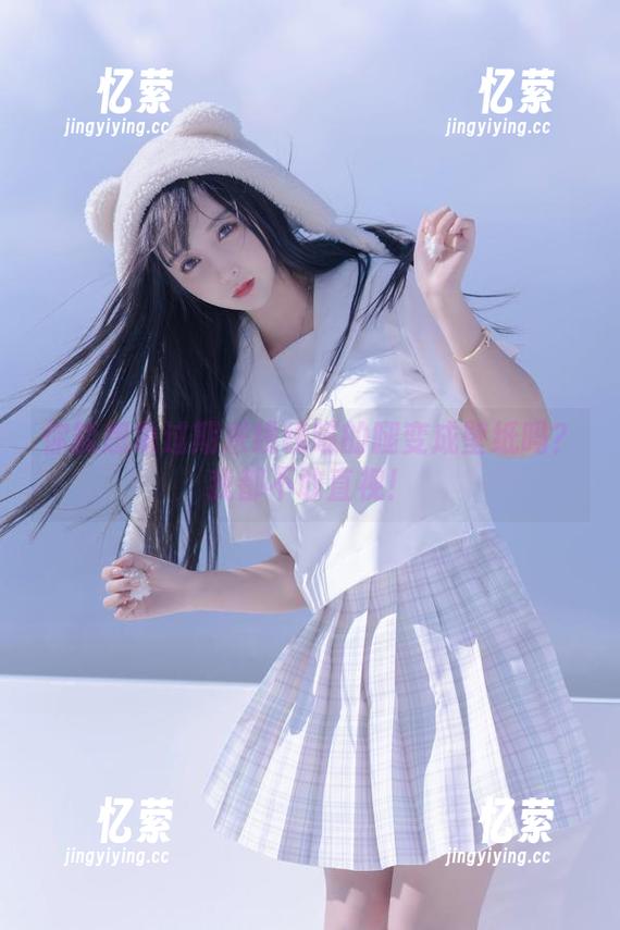 你能想象过期米线线喵的腿变成壁纸吗？我都不敢直视！