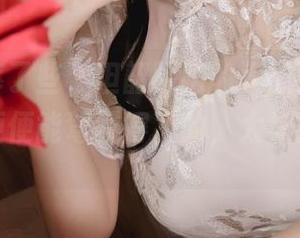 原图草率了些，但韶陌陌的大凤婚纱真不是随随便便能驾驭得了的，太让人意外了。