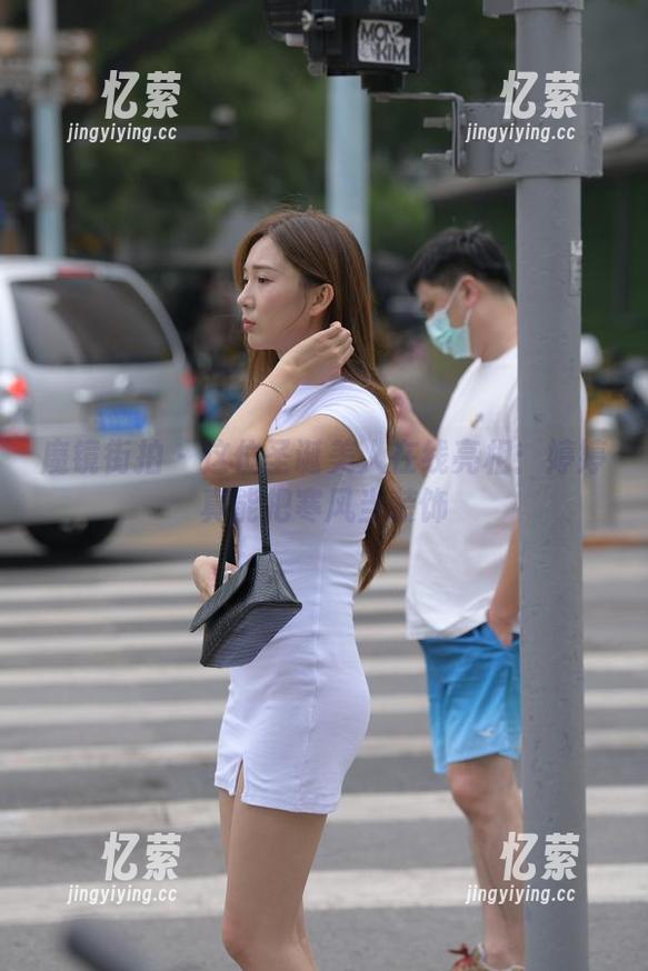 魔镜街拍 - 这位圣诞美人在线亮相：婷婷真能把寒风当装饰